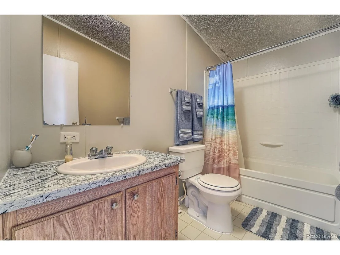 Photo of 215 Elm St