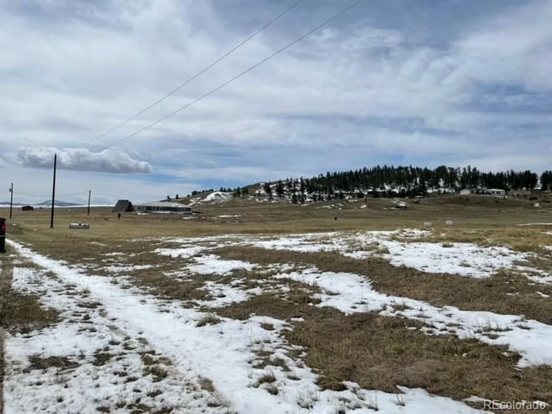 Photo of 390 Lazy Cir