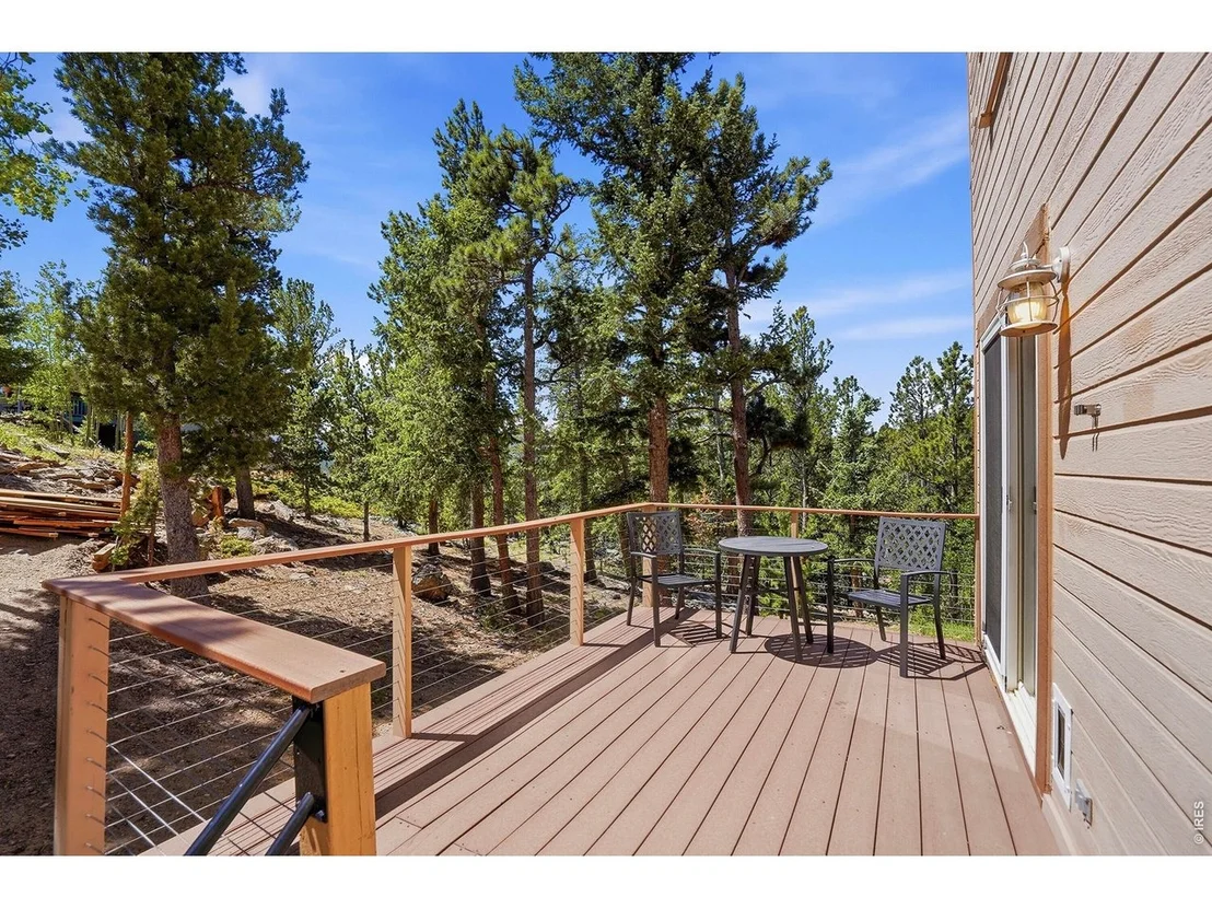 Photo of 212 Elk Pl