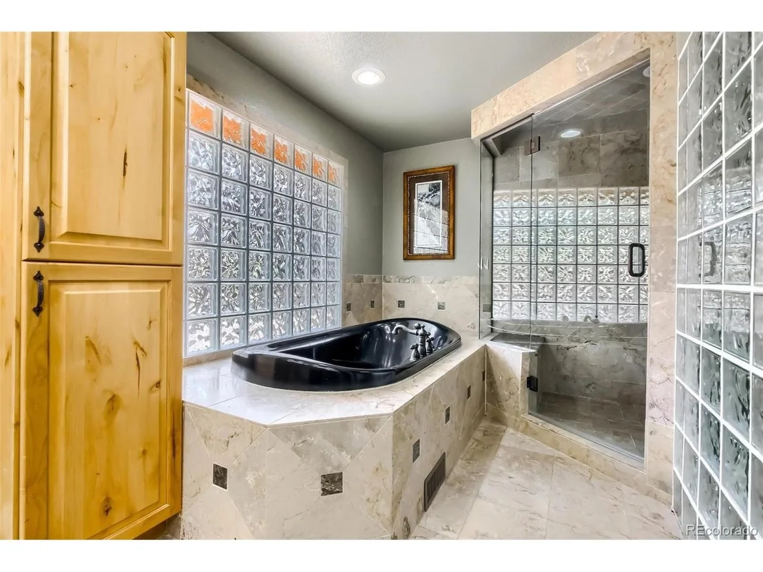 Photo of 5335 Pine Ridge Rd