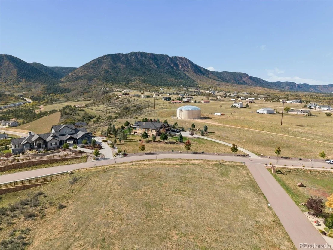 Photo of 3955 Mesa Top Dr