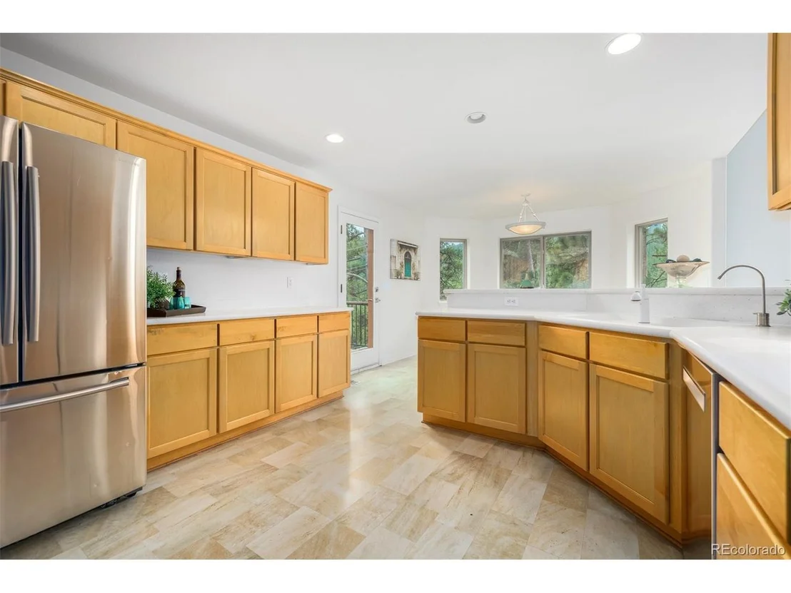 Photo of 6955 Sprucedale Park Way