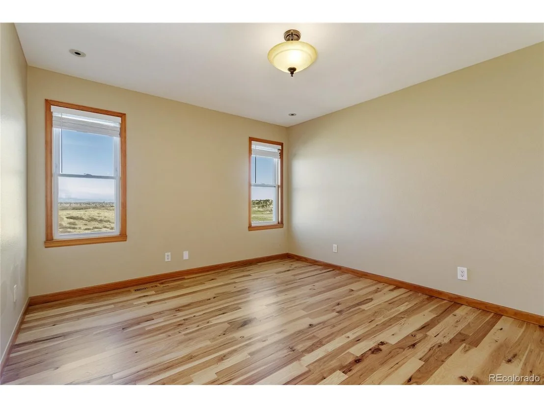 Photo of 6976 Hillpoint Pl