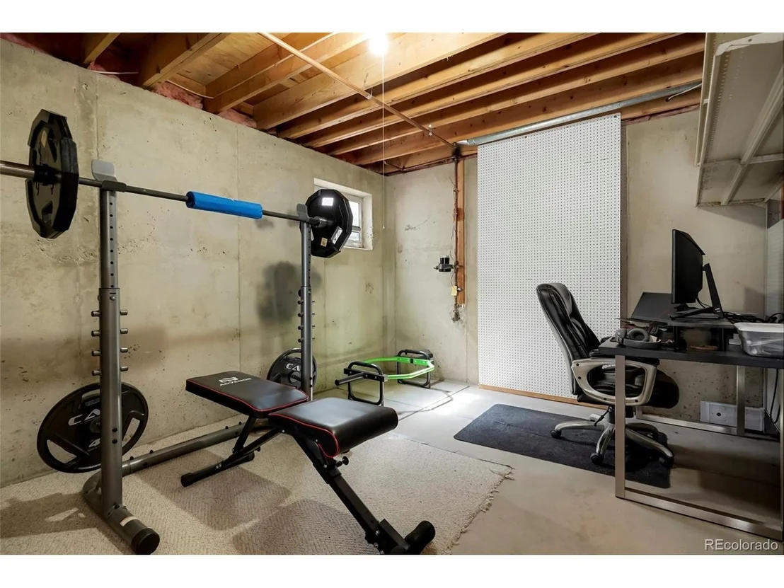 Photo of 6644 Laguna Cir