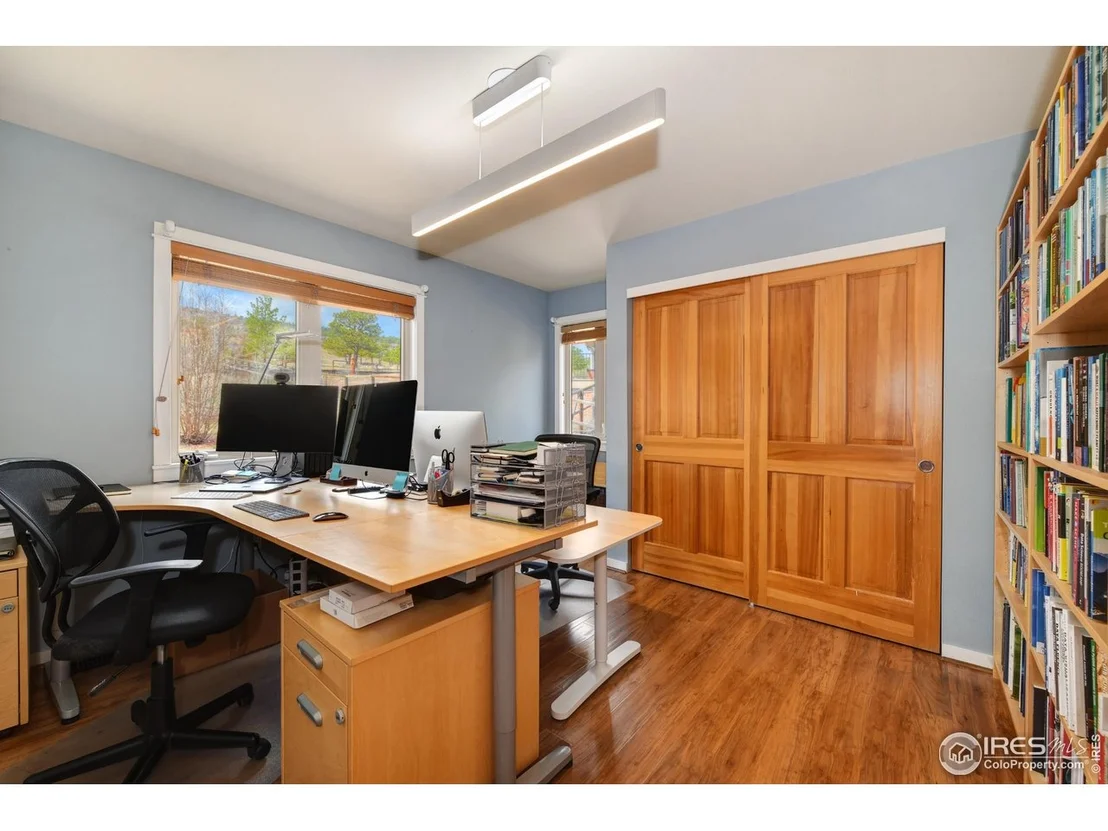 Photo of 385 Vasquez Ct