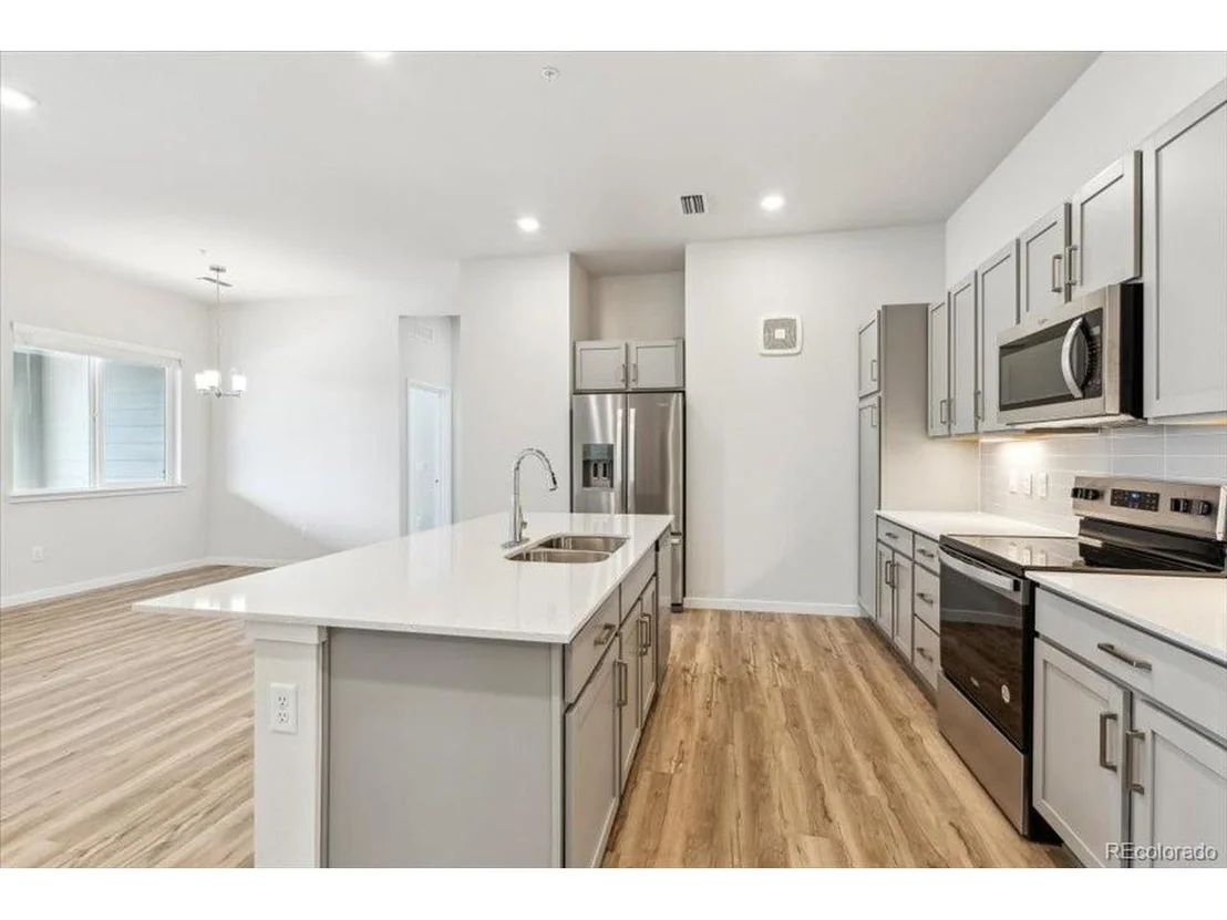 Photo of Unit 2106 at 485 Interlocken Blvd