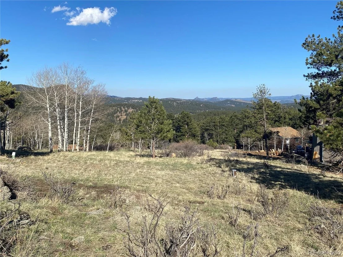 Photo of 70 Fawn Dr
