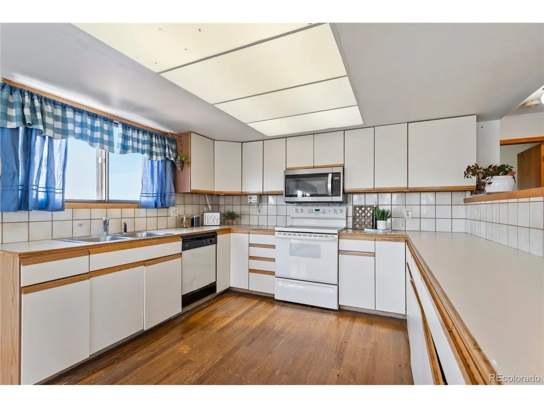Photo of 752 Meadow Station Cir
