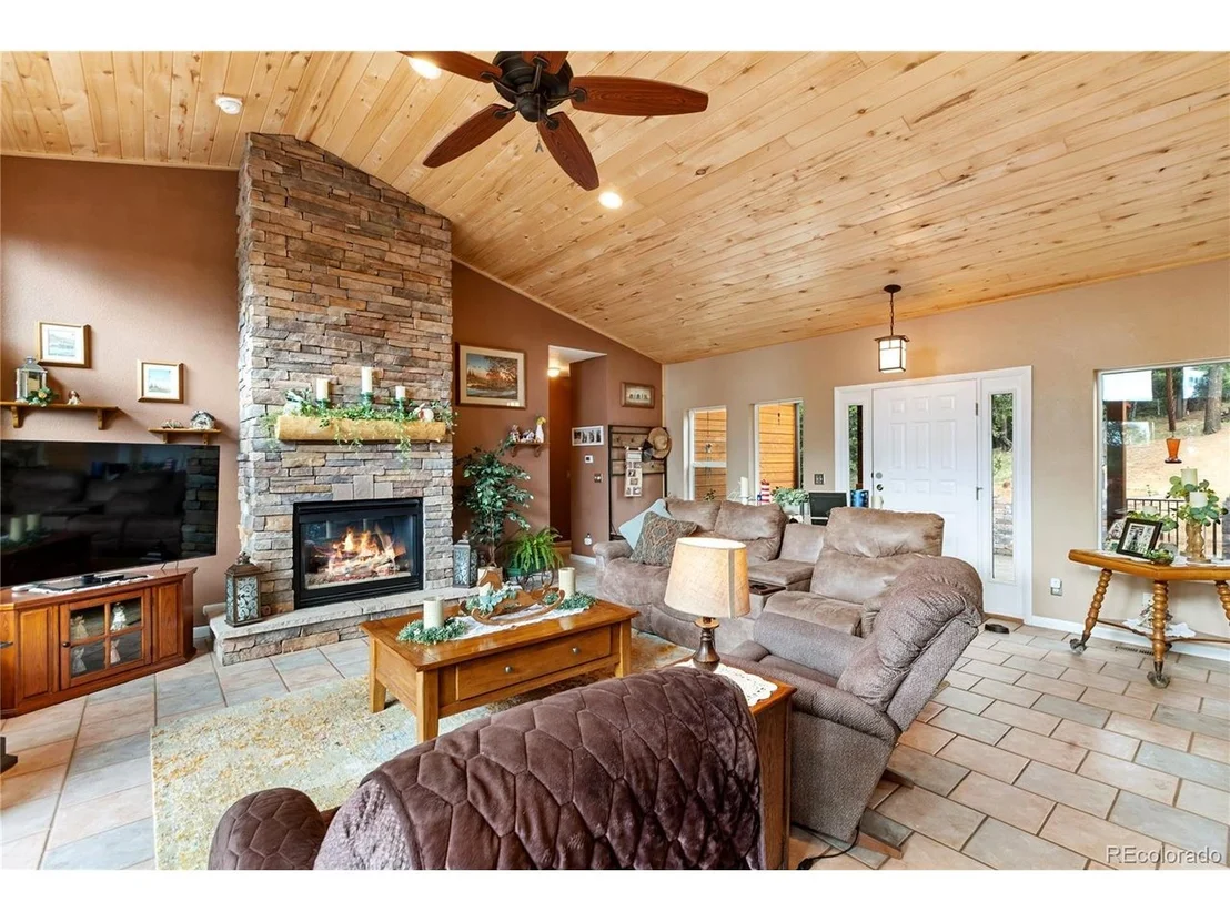 Photo of 185 Bear Lake Cir