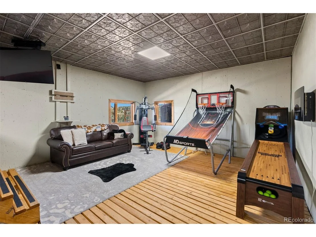 Photo of 217 N Hill Dr