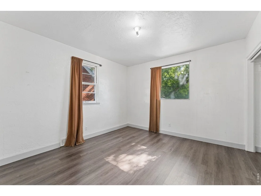 Photo of 2210 10th Ave