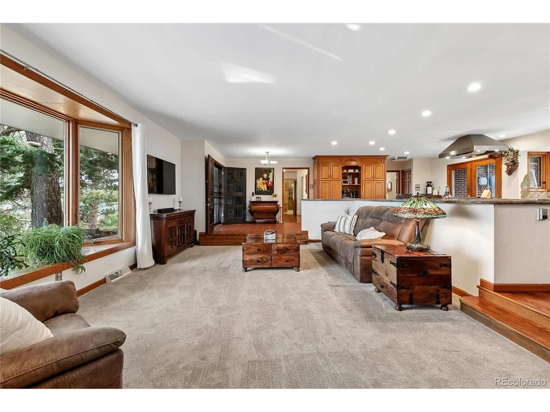 Photo of 239 Dekker Dr