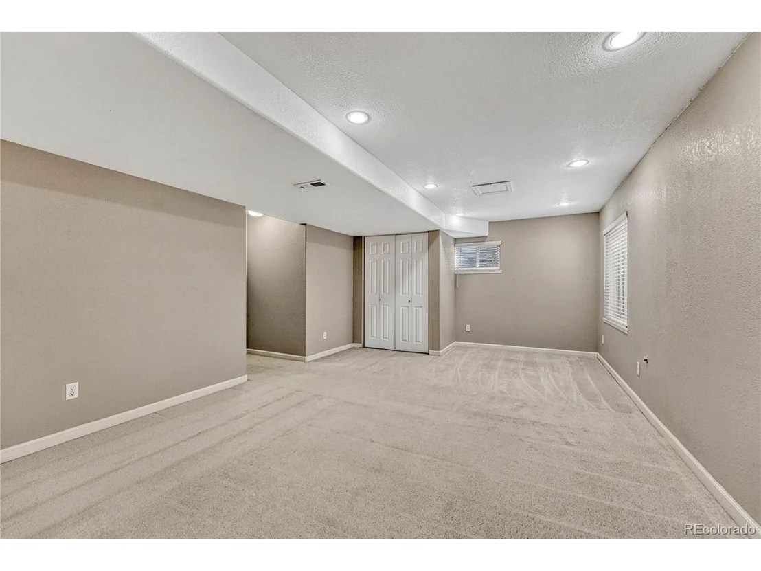 Photo of 16350 Hedgeway Dr
