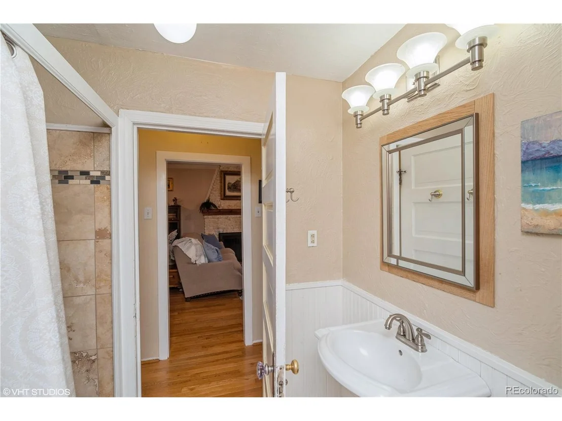Photo of 3439 Burnham Dr