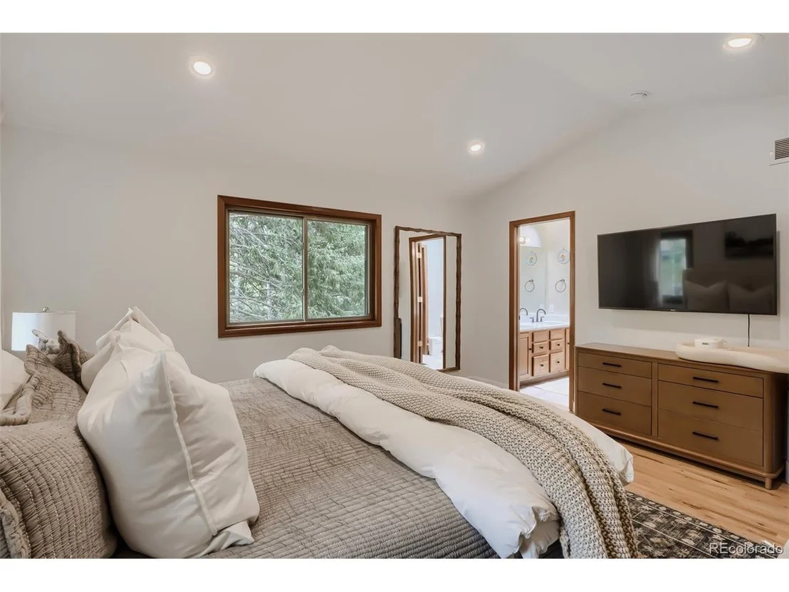 Photo of 32292 Lodgepole Dr