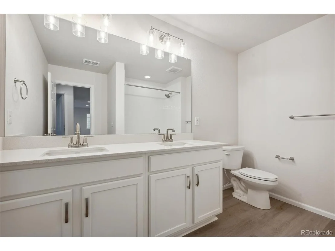 Photo of 1150 Joseph Pl