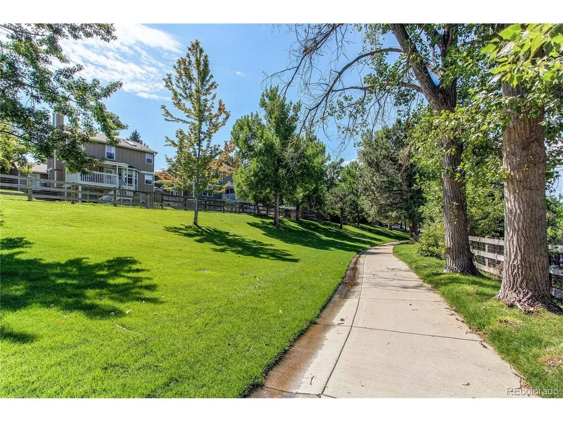 Photo of 9948 King St