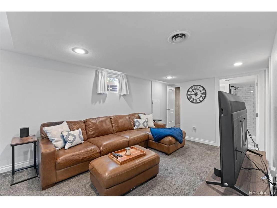 Photo of 6518 W 70th Pl