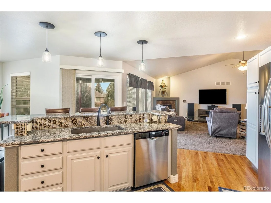 Photo of 404 Cascade Ct