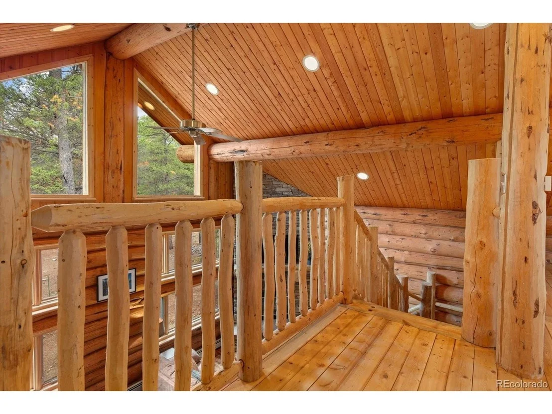 Photo of 682 Spruce Dr