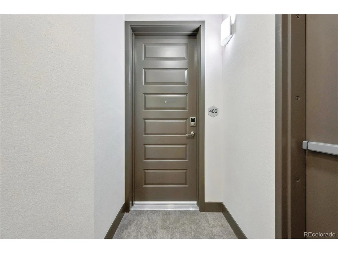 Photo of Unit 2406 at 485 Interlocken Blvd