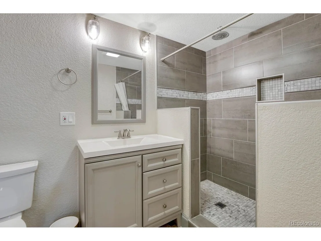 Photo of 2541 Leafdale Cir