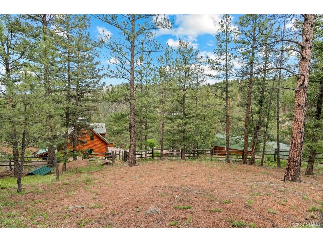 Photo of 27264 Schuyler Gulch Rd
