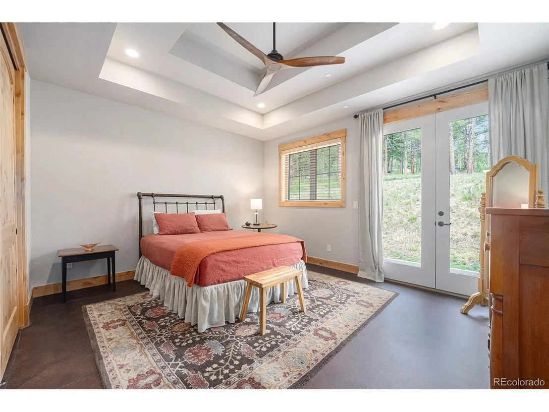 Photo of 342 Crescent Lake Rd