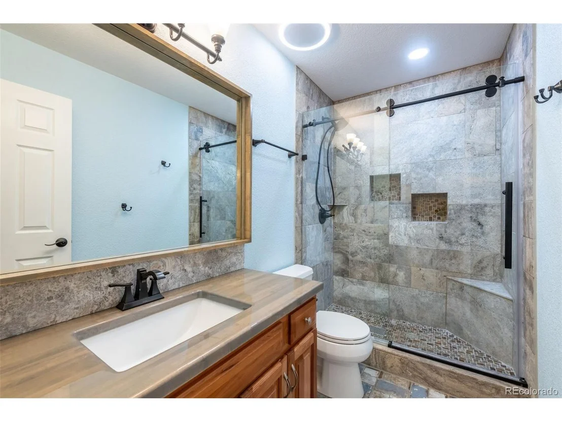 Photo of 2701 Falcon Dr