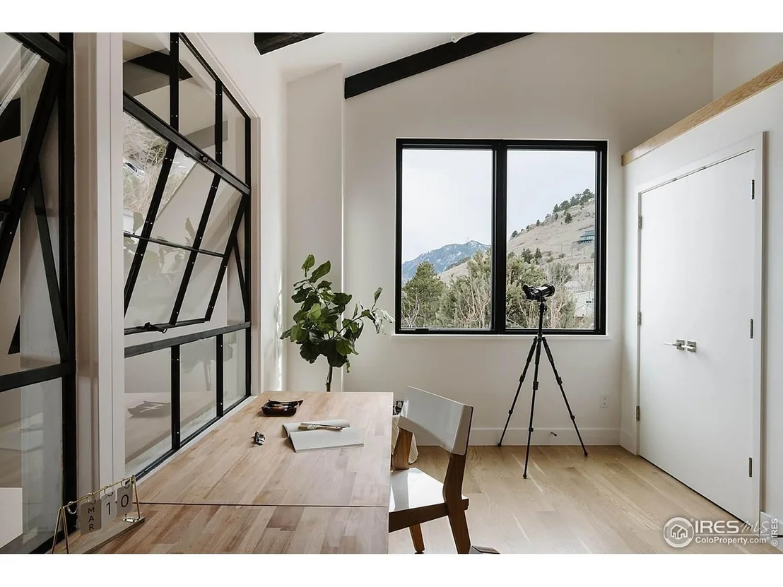 Photo of 210 Cactus Ct