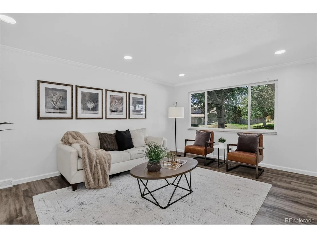 Photo of 13789 Omega Cir