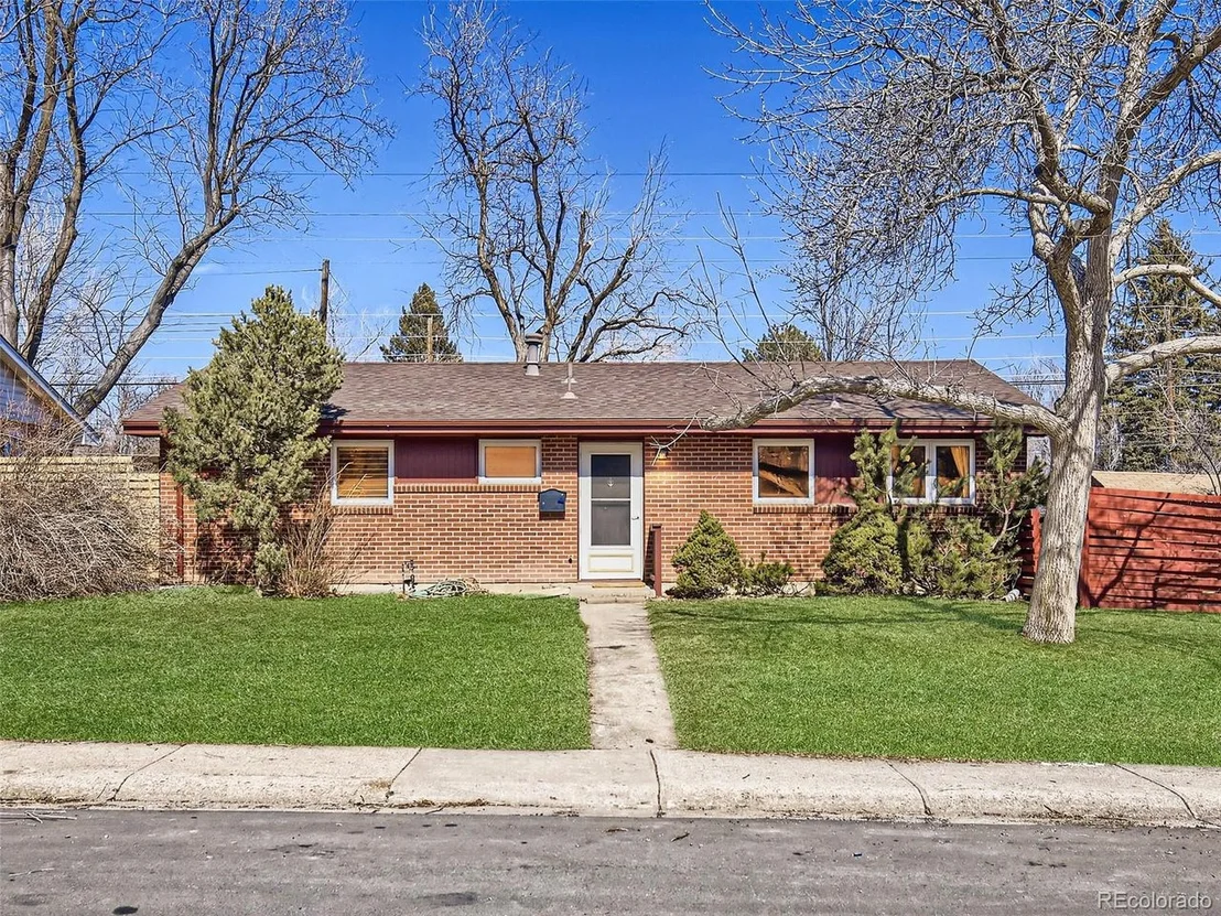 Photo of 2081 Evergreen Ave