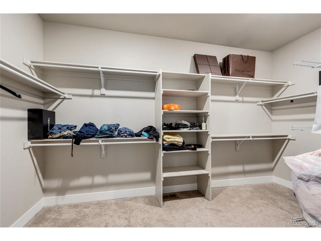 Photo of 5183 Long Dr