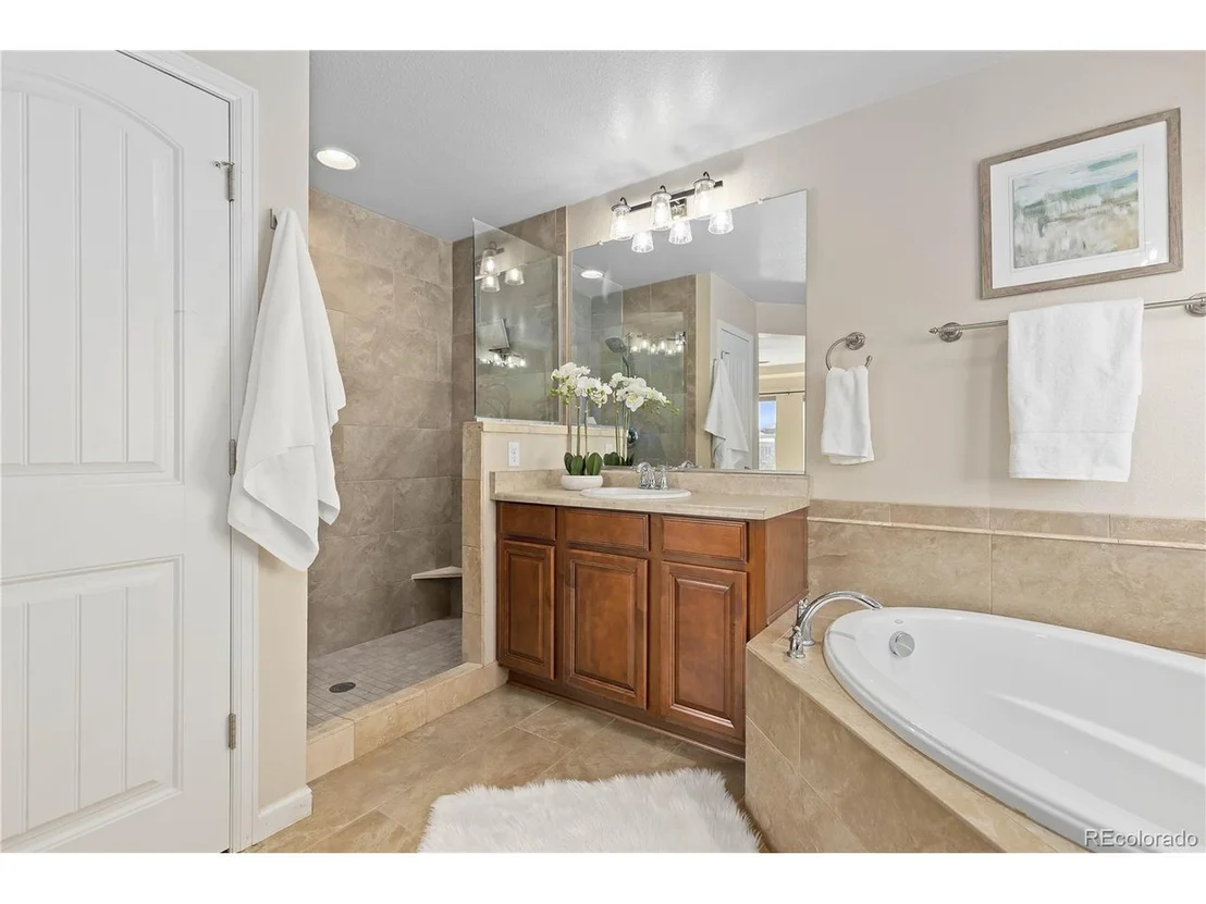 Photo of 381 Rainbow Ln