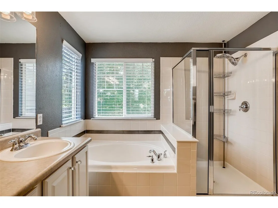 Photo of 10749 Riverbrook Cir