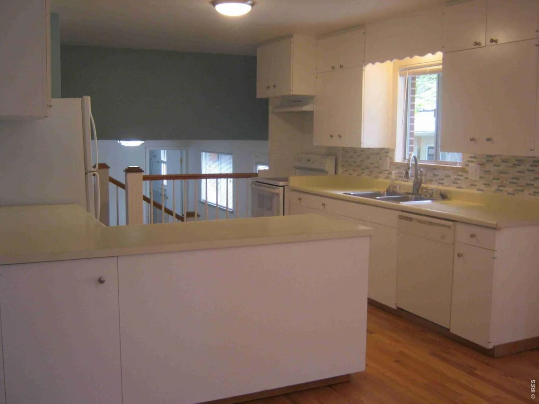 Photo of 3990 Pleasant Ridge Rd