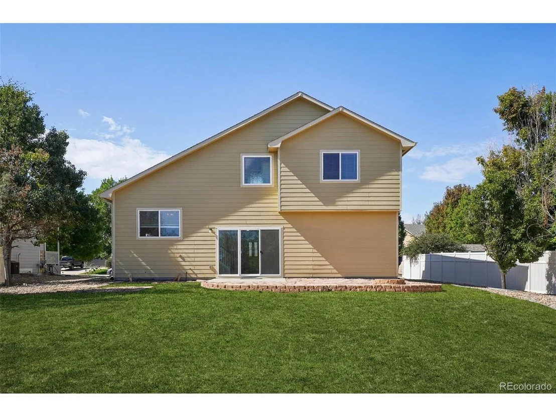 Photo of 9806 Roadrunner Ave