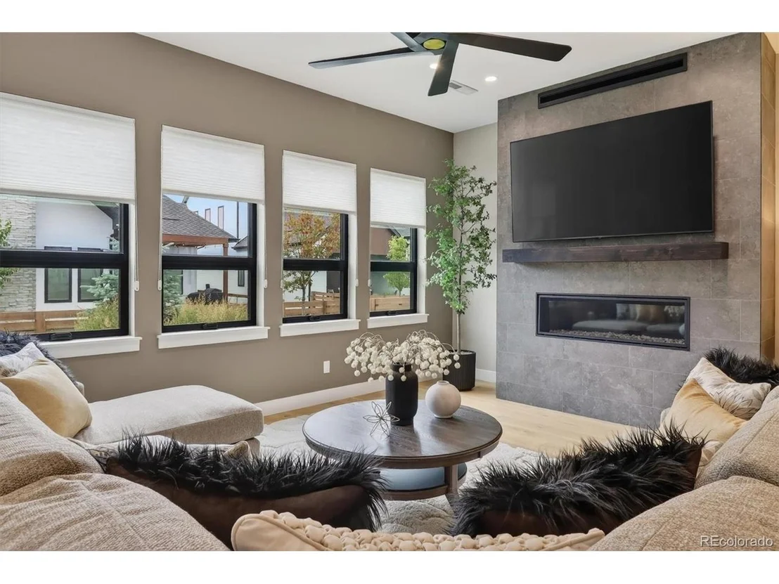Photo of 1751 Barefoot Dr