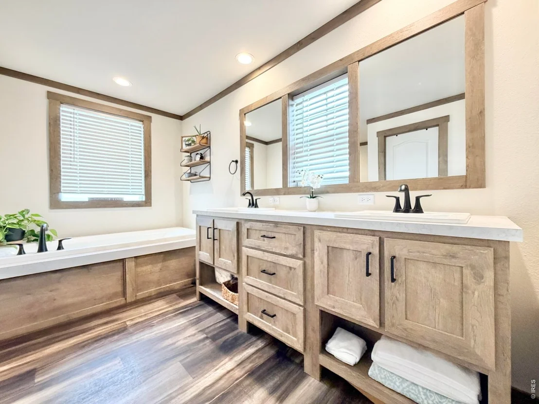 Photo of 42562 County Road 49