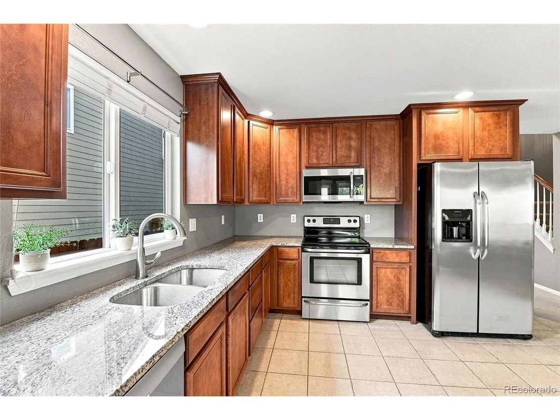 Photo of 330 Short Dr