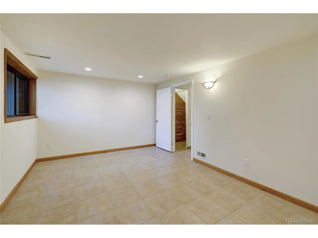 Photo of Unit B at 1325 Bear Mountain Dr