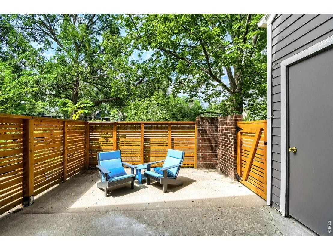 Photo of 4865 Kings Ridge Blvd