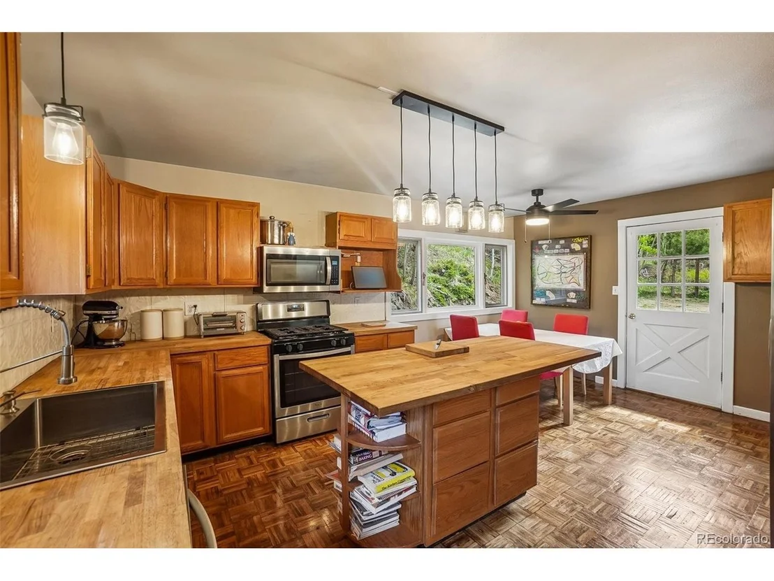 Photo of 31582 Pike View Dr