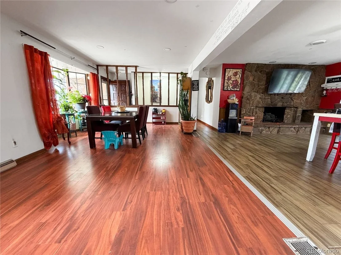 Photo of 662 Ash Ave