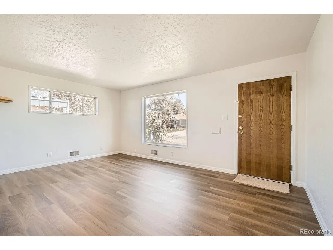 Photo of 7041 Ruth Way