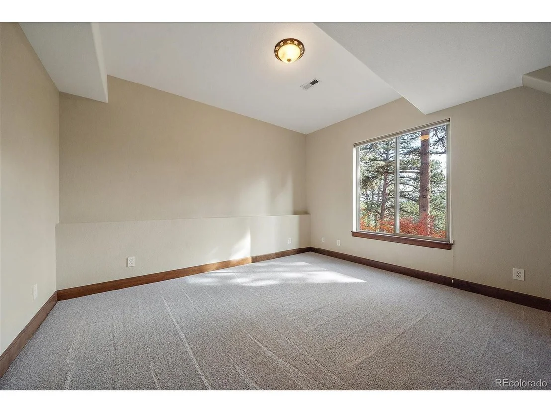 Photo of 28857 Cedar Cir