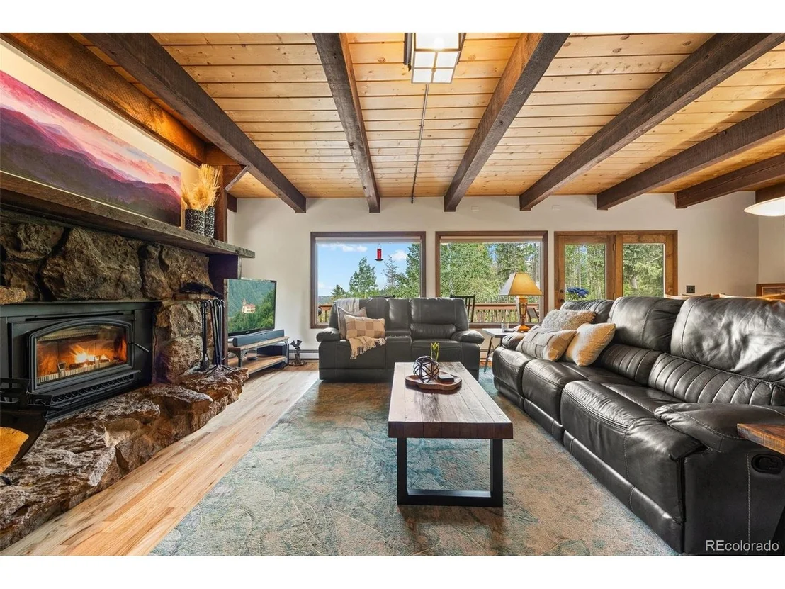 Photo of 32462 Lodgepole Dr