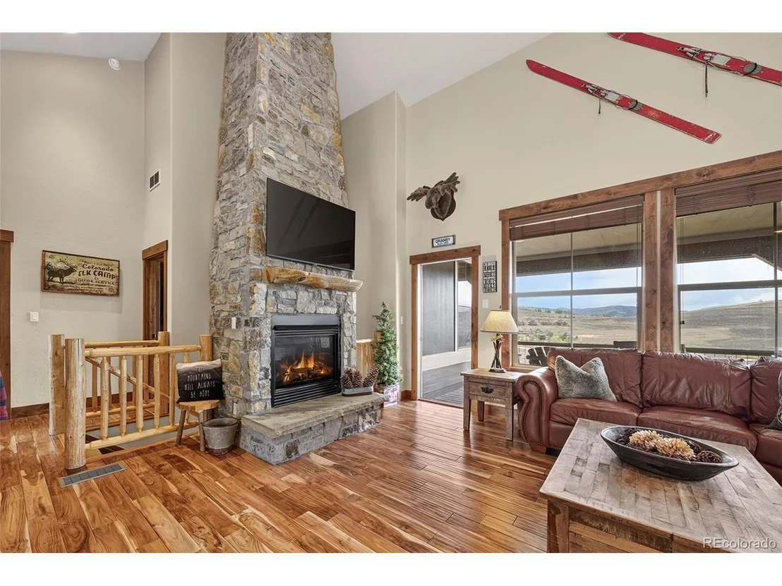 Photo of 103 Peak View Dr