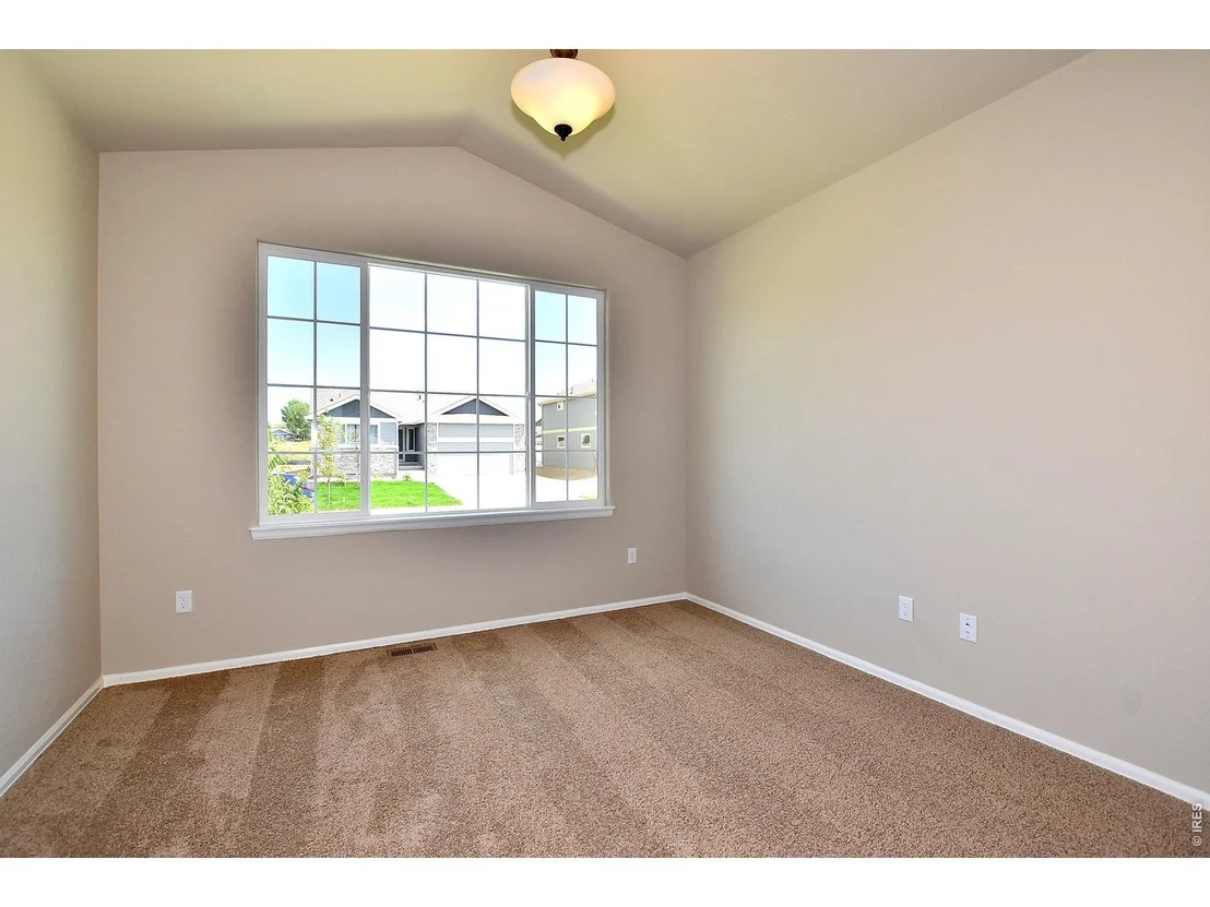Photo of 2424 Juno Ln