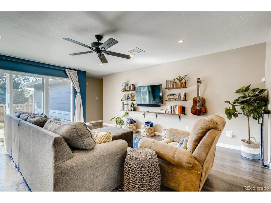 Photo of 6590 Zang Cir